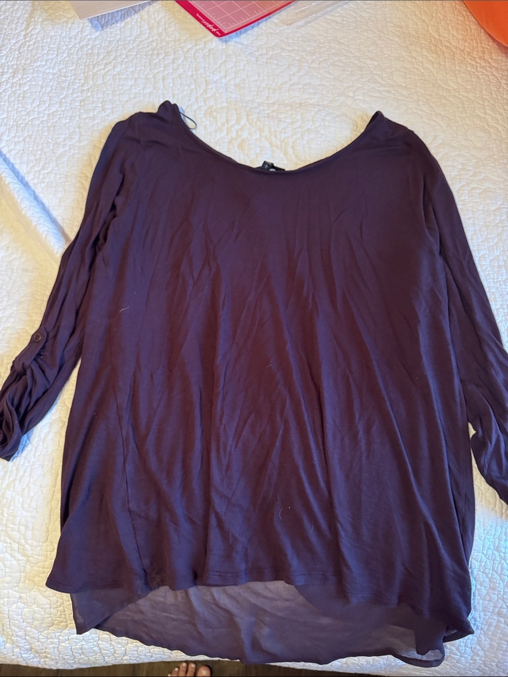 Women's Plum Long-Sleeve High-Low Top